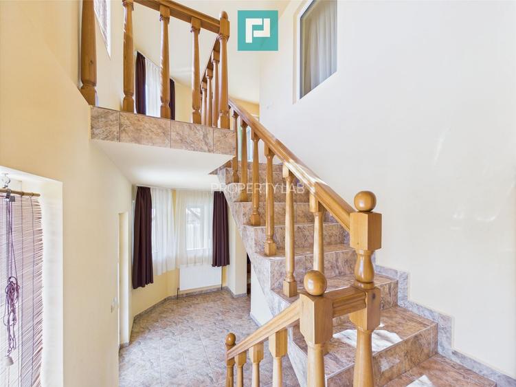 Vilă cochetă 4 camere P+M în Munar - 6