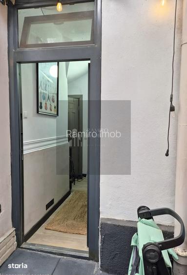 Vanzare 2 camere |  Vila | Renovat | Centrala | P-ta  Victoriei - 13