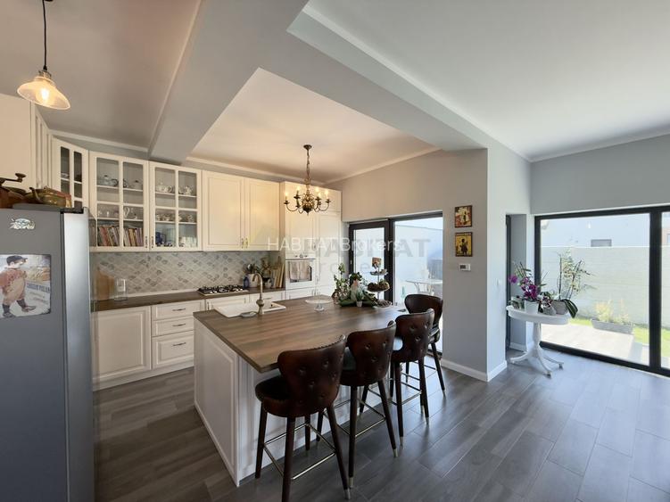 Vila 4 camere, curte amenajata | Strada Petre Ispirescu - 13