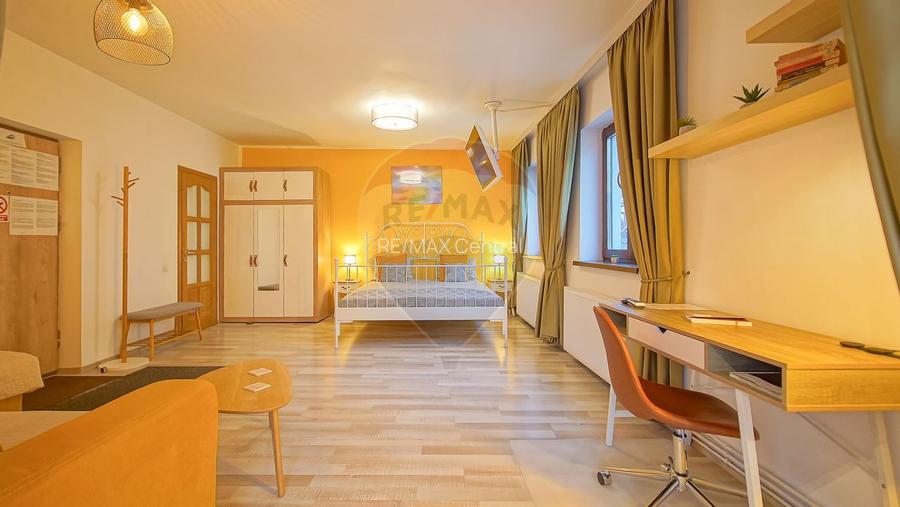 Casa cu 5 studiouri independente, terasa rooftop, vedere montana - 32