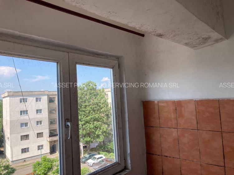 APARTAMENT 3 CAMERE - GIURGIU - 4