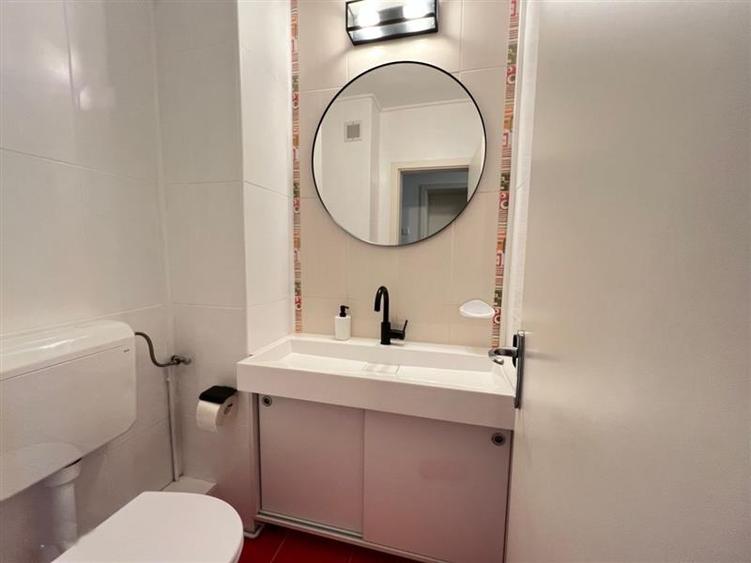 Apartament 3 camere zona Centrul Civic