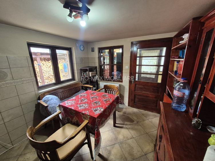 Vila 4 camere + teren 818 mp central Provita de Sus (lângă școală) - 12