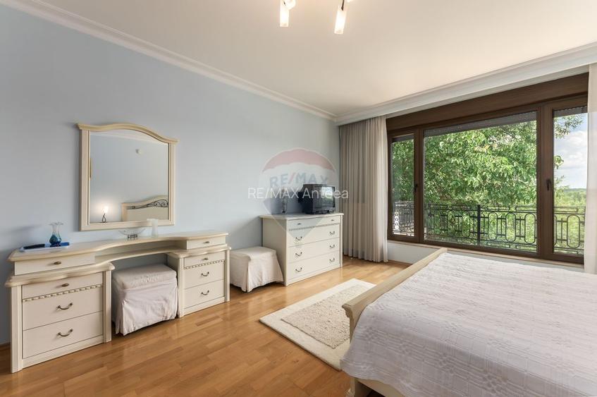 Vila neoromânească cu influențe toscane pe malul lacului Snagov - 32