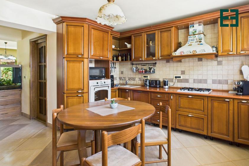 Vilă cu 6 camere - Zona Subcetate - Arad - 13