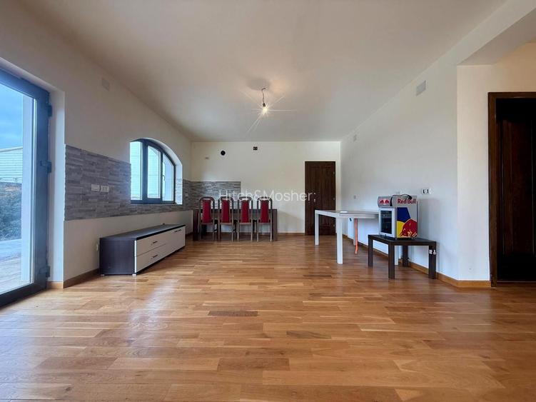 Casă individuală de vânzare în Moșnița Nouă – Comision 0% - 9