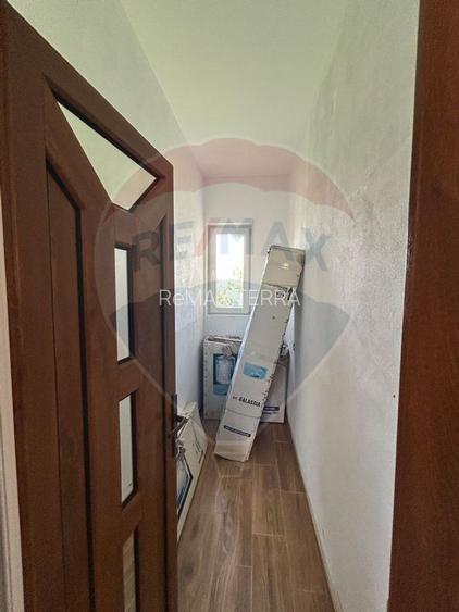 Casă cu 5 camere de vânzare - 13