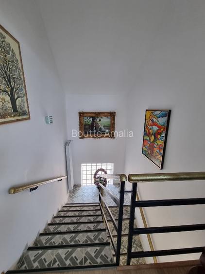 Casa luxoasa cu vedere la lac - 8