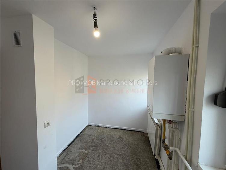 Apartament 3 camere cf 1 decomandat Zona Micro 14 - 8