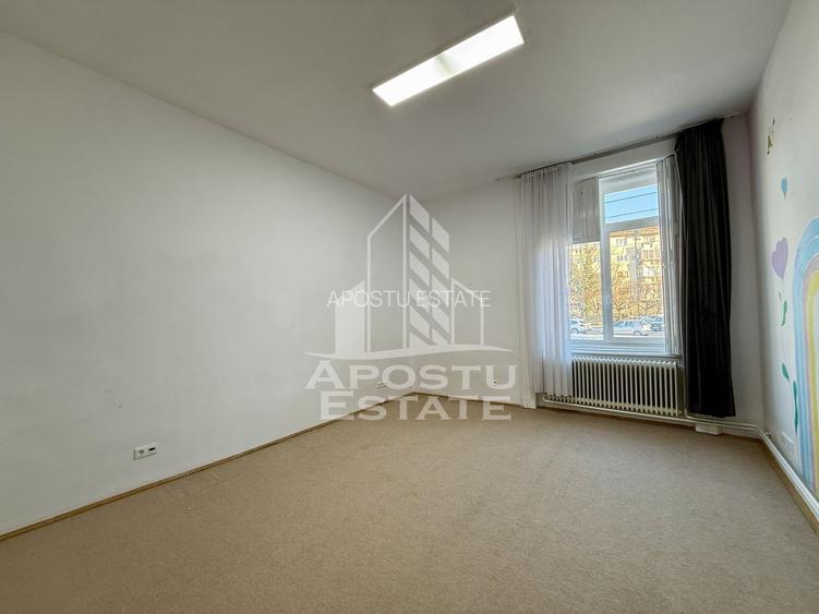 Casa individuala versatila, teren 411mp, zona Lunei - 7