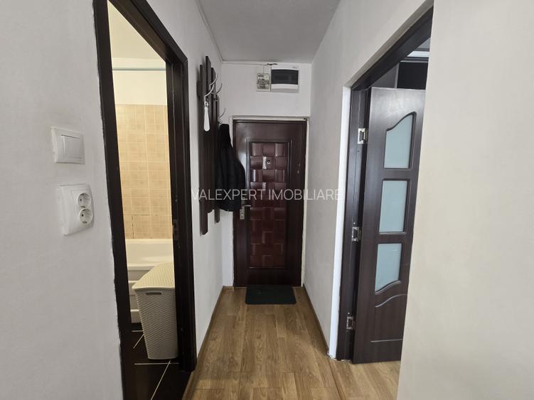 Dristor Metrou - garson. decomandata, supraf 36mp, mobilata si utilata. - 10