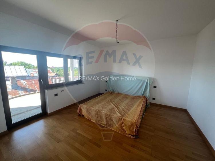 Casa / Vila 6 camere Rastoaca - 10