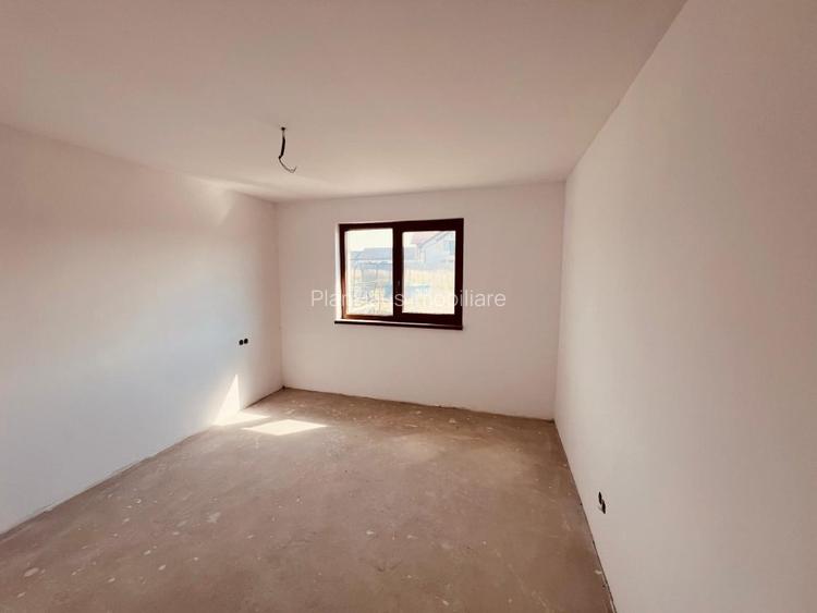 Casă in Mocira pe parter ,semifinisata ,493 mp teren  - 8