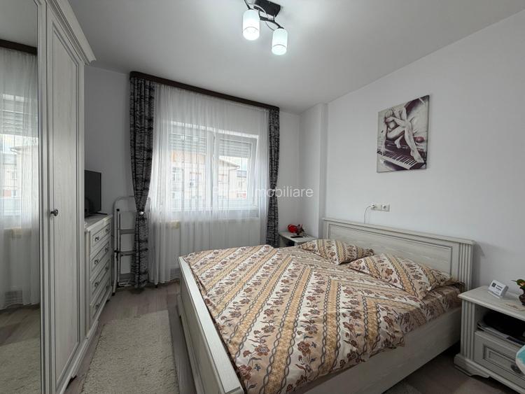 Apartament cu 2 camere, decomandat, 50 mp + loc de parcare - Cetate - 3