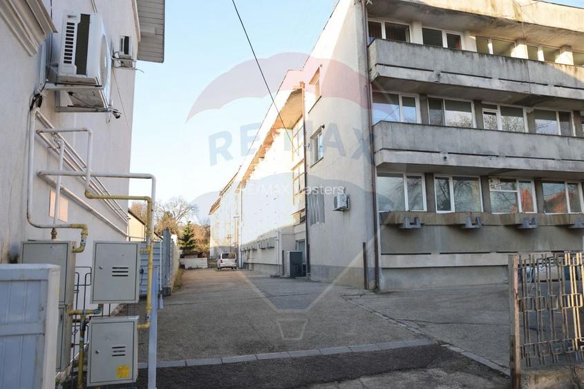 Spațiu comercial de vânzare - 4