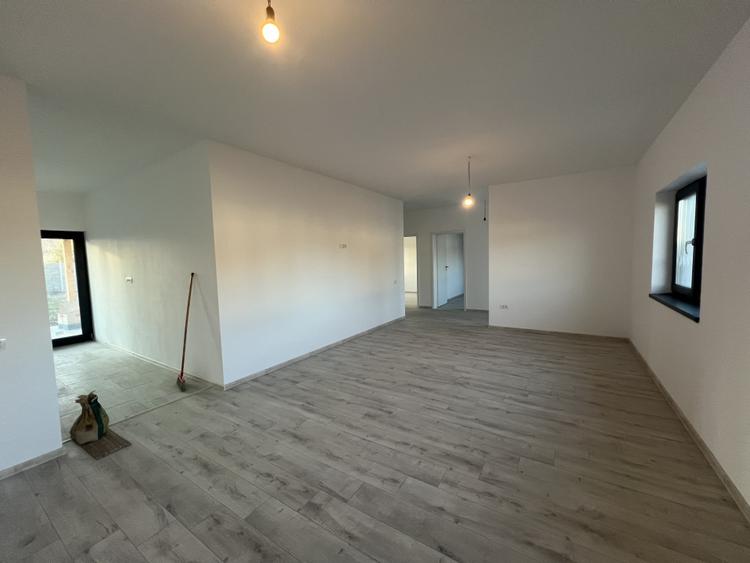 Sag - Casa individuala cu 3 dormitoare in zona Manastirii