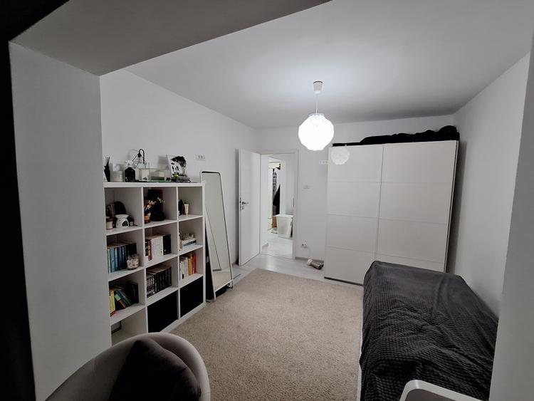 Oportunitate!-Apartament 4 camere-etaj 3-bloc izolat cu vata bazaltica-Lipovei