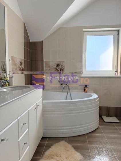 Casă spațioasă și elegantă cu teren  – Sânpetru - 28