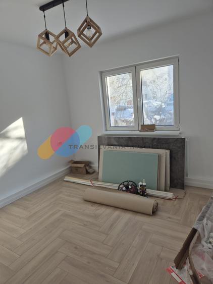 Apartament 3 camere, 50 mp, zona Aleea Retezat - Manastur