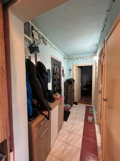 Apartament 2 camere, decomandat, centrală proprie, zona Lipovei