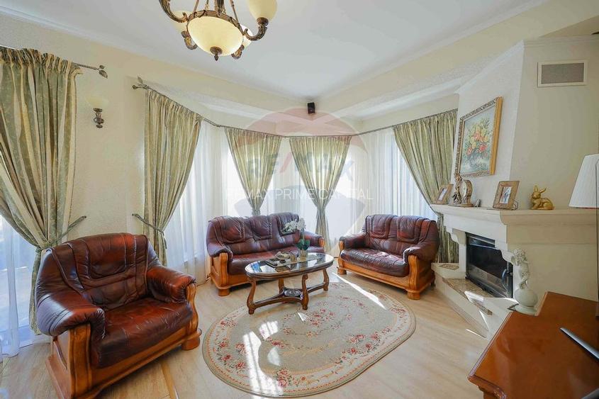 De vânzare vilă cu 7 camere, drum privat, în zona de Dealuri - 9