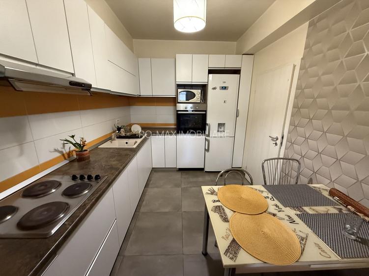 Casă înșiruită complet mobilată + curte+ 2 parcari în complex inchis! - 12