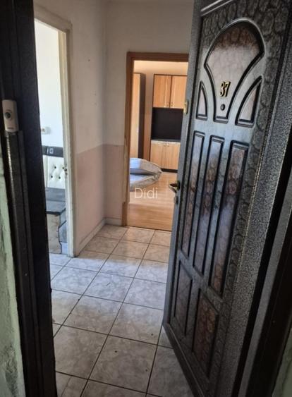 Vand Apartment cu 2 camere zona Intim - 3