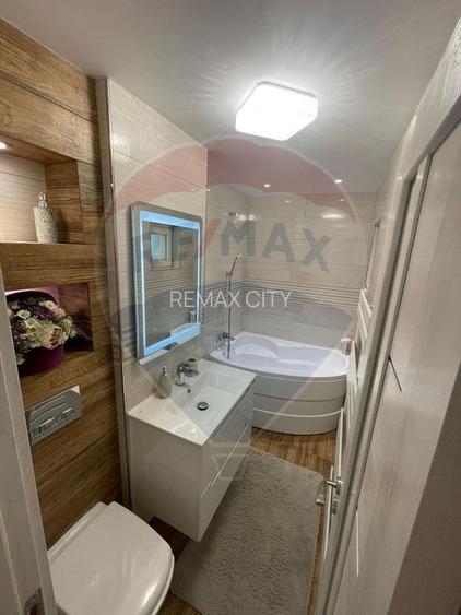 Apartament cu 3 camere de închiriat în zona Precista - 16