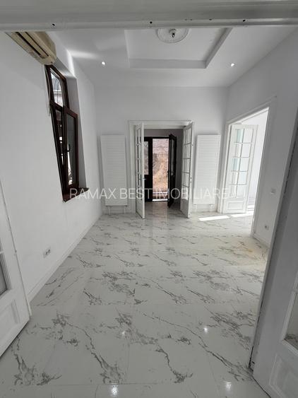 Unirii - Palatul Parlamentului - Manastirea Antim- - 9