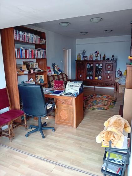 OFERTA DE VANZARE ! Apartament cu 4 camere et 1 pret 160.000 euro - 10