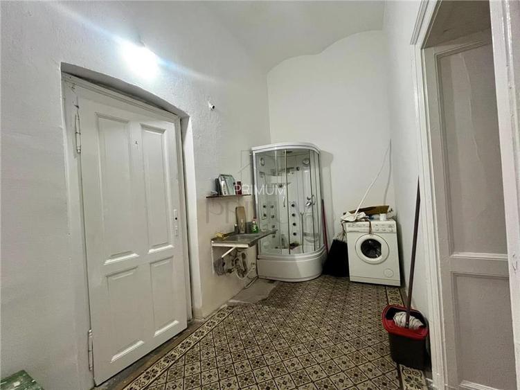 FABRIC - 4 CAM - ETJ.1 - 2 BAI - 3 BOXE - CURTE - ARHITECTURAL - ZONA ISTORICA- - 8