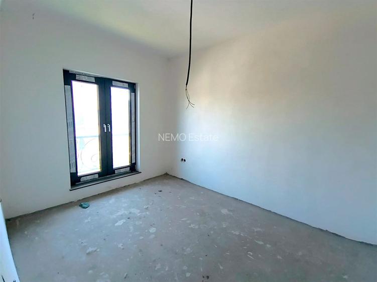 Vilă P+E+Pod | 200 MP Utili | Șcheia | Drum Privat - 11