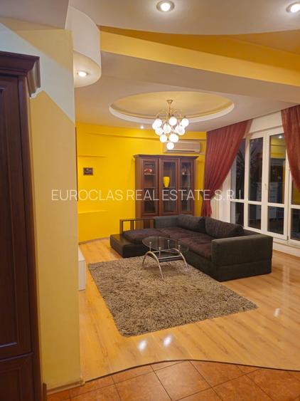 Apartament 3 camere - Ultracentral - zona Peninsula - 1.100 euro/luna (Cod E2) - 2