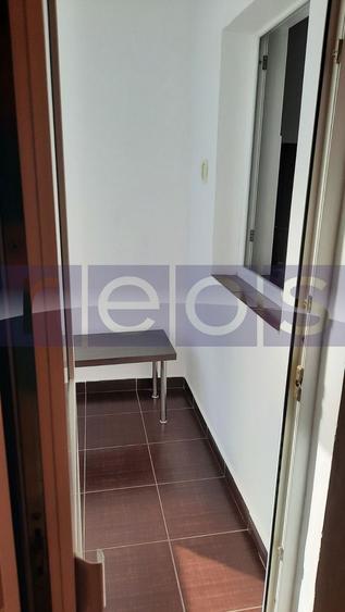 VANZARE GARSONIERA COMPLET UTILATA I LIBERA I ZONA BULEVARDUL GHENCEA - 8