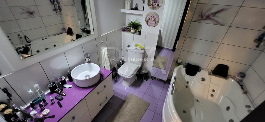 2 case si curte individuala la 400 de metri de statia de metrou Dristor 2  - 25