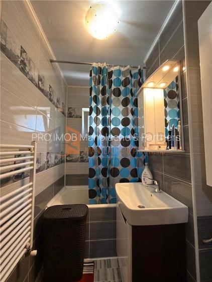 Apartament 3 camere cf 1 semidecomandat zona Micro 3 - 14