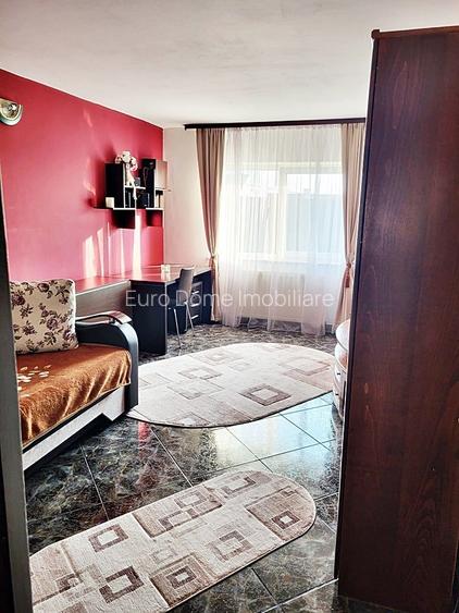 Codlea, apartament 2 camere decomandat, etaj 1, mobilat, 73000 euro - 3