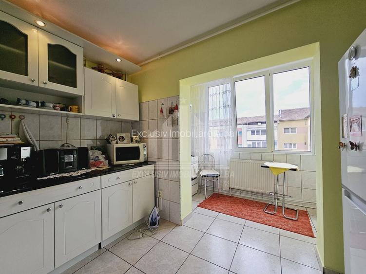 Apartament 3 camere decomandate | 77 mp | Mobilat si utilat | Cetate - 3