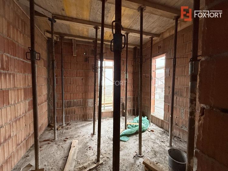 Duplex cu 3 camere si teren de 247 mp de vanzare in localitatea Sacalaz - 10