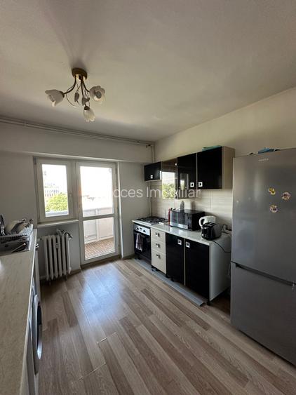 TINERETULUI-METROU 2 CAM MOBILAT MODERN,PANORAMA SUPERBA,500 EUR - 4