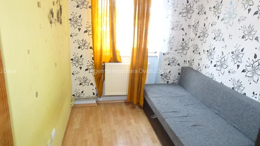 Inchiriez apartament 3 camere in Deva, zona Scarisoara, etaj 2, mobilat - 10