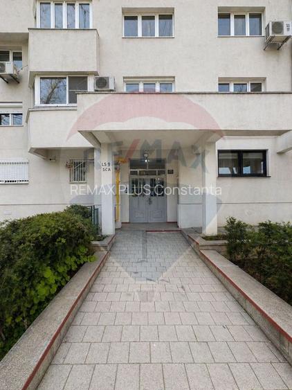 Apartament de vânzare 2 camere central cu vedere la mare - 16