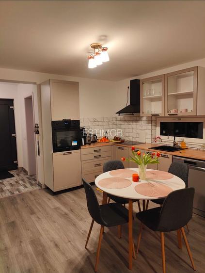 Vand casa 4 camere tip duplex Tarlungeni Izvor zona Hanul din Izvor - 7