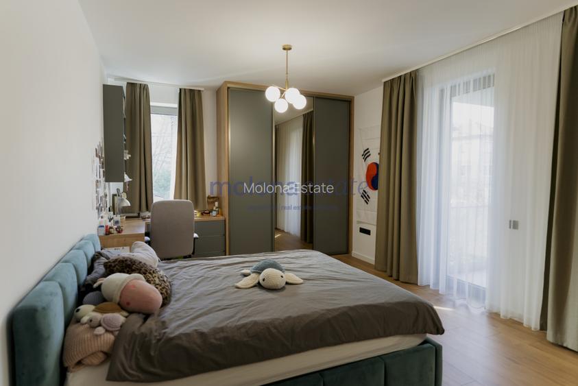 Proprietate rezidențială, cu două apartamente private, în Andrei Muresanu - 7