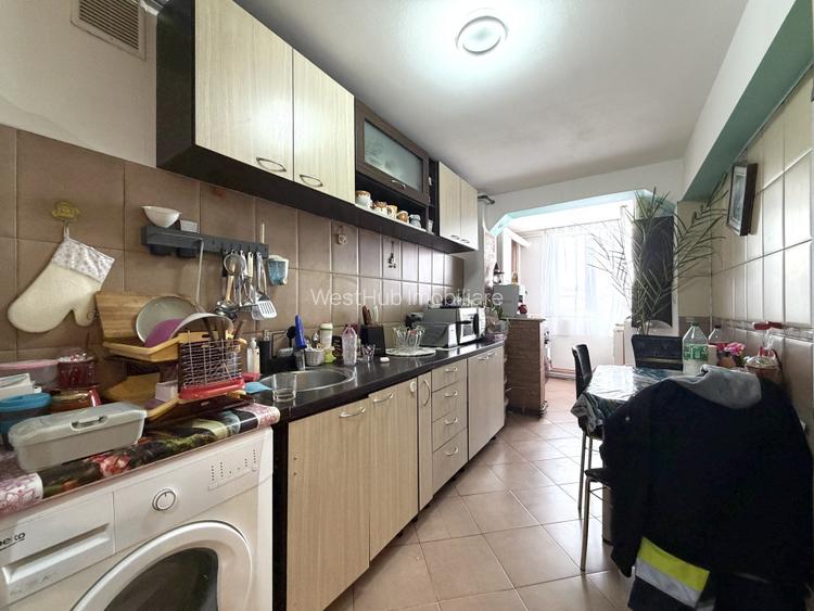 Apartament 3 camere,  78mp utili, etaj 2, balcon 4 mp - Zona Dacia - 8