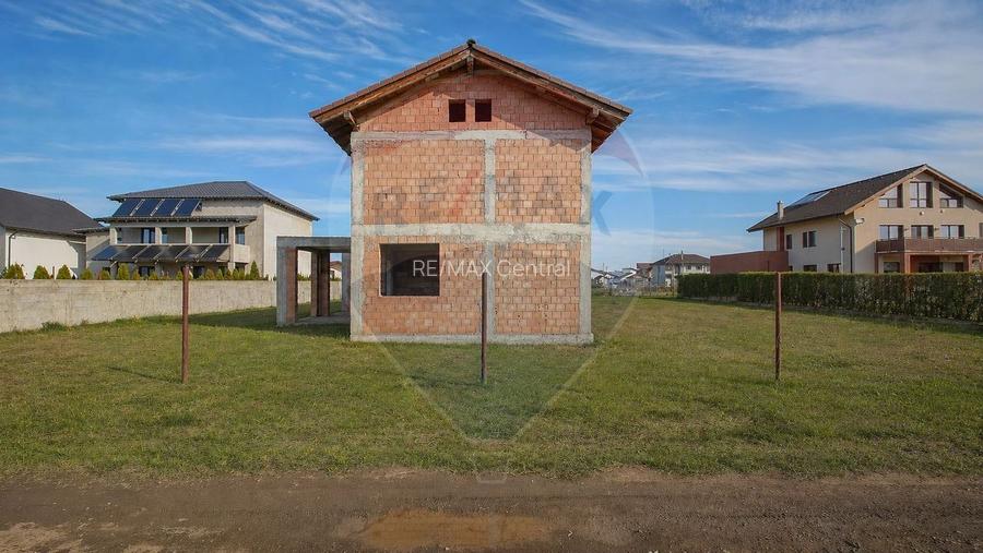 Casă / Vilă cu 6 camere de vânzare, Sânpetru - 11