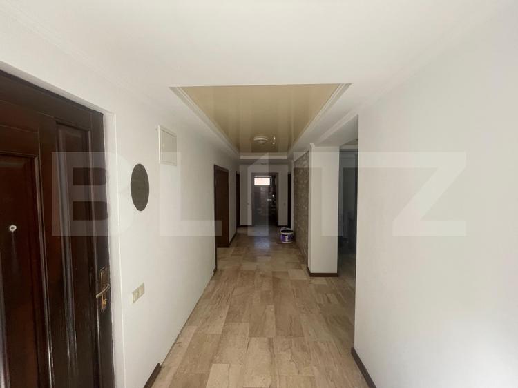 Apartament cu 4 camere, 111 m balcon de 20 mp si loc de parcare, Zalau
