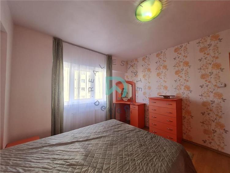 Apartament 3 camere Grivitei, intermediar, Brasov
