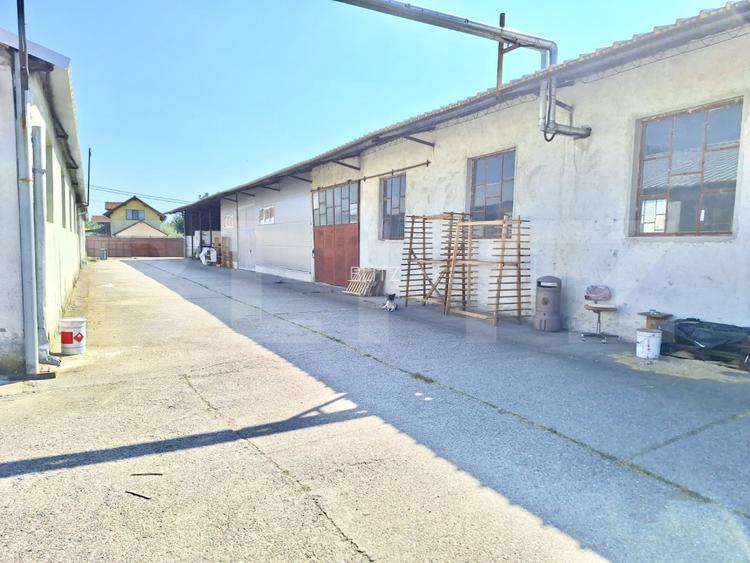 Teren industrial 4.150 mp cu 3 hale moderne cu utilități,acces dublu stradal - 4