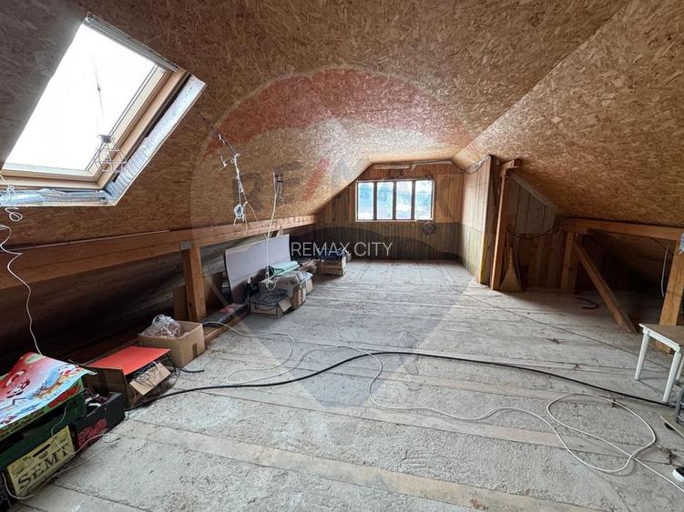 Casă / Vilă cu 6 camere de vânzare în zona Darmanesti - 49